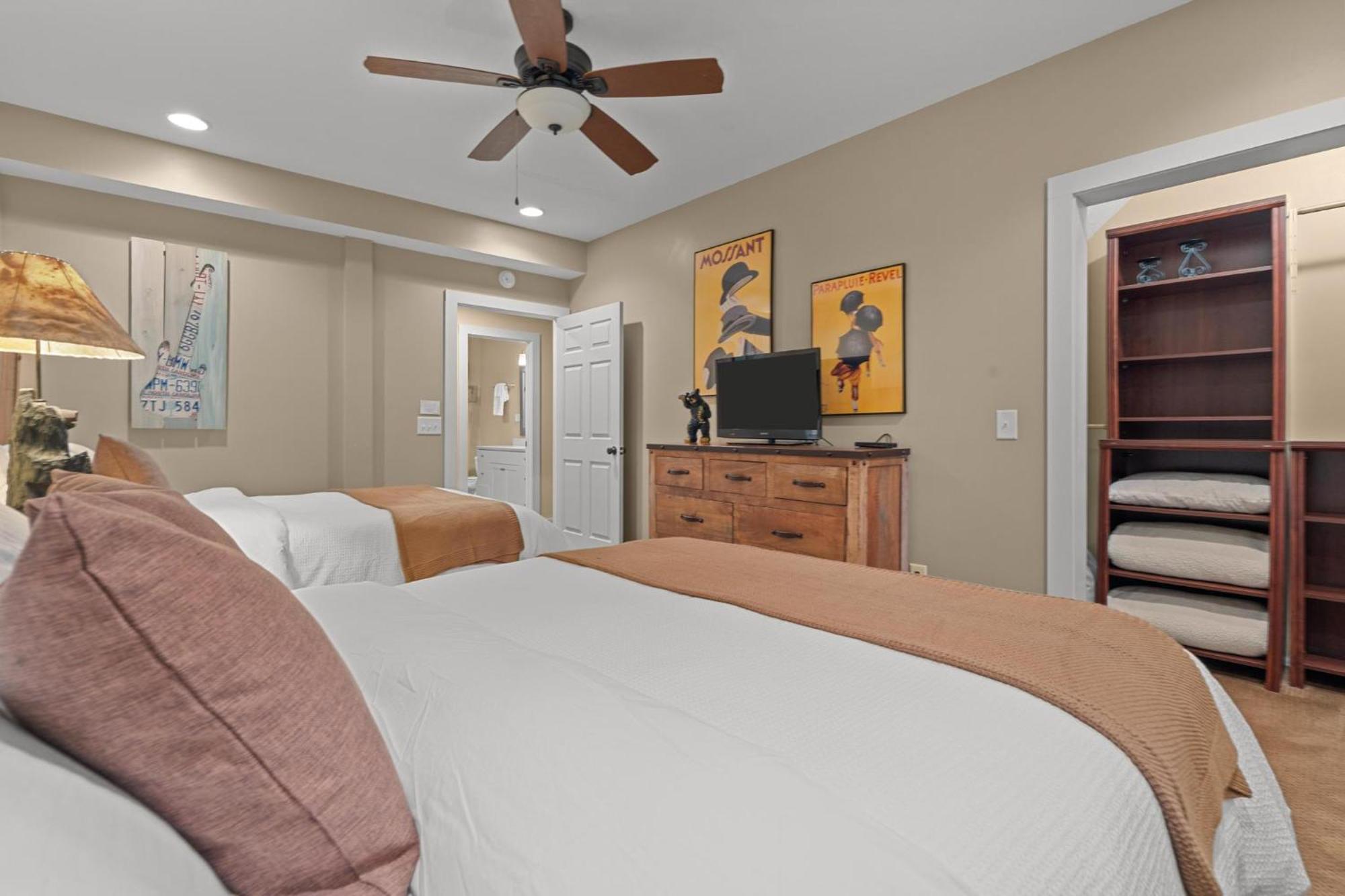 Lux Mtn Cabin Hot Tub, Fire Pit, Game Room 3Bd Franklin Esterno foto